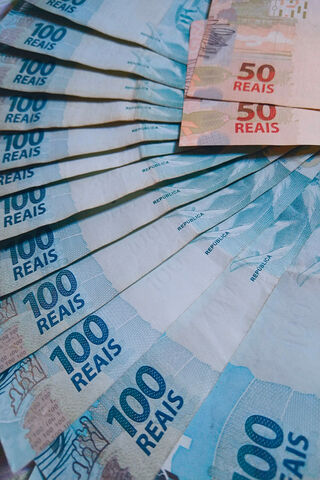 The Power of Currency: Brazilian Reais in Focus 💵✨