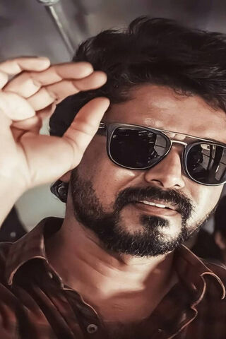 Master of Charisma 🎬✨