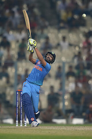 Ravindra Jadeja: The All-Rounder in Action! 🏏🔥