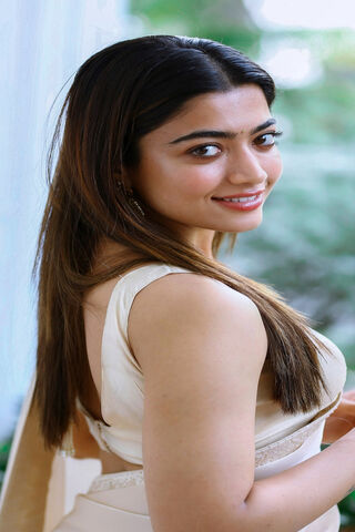 Elegance Personified: Rashmika Mandanna in Traditional Attire