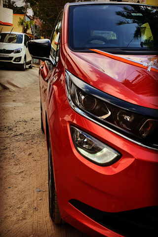TATA Altroz: The Stylish Hatchback on the Move! 🚗✨