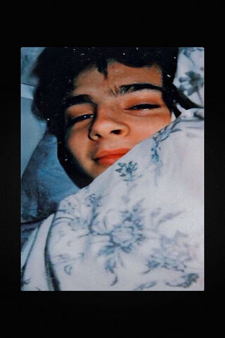 Dreamy Moments: A Glimpse of Youth