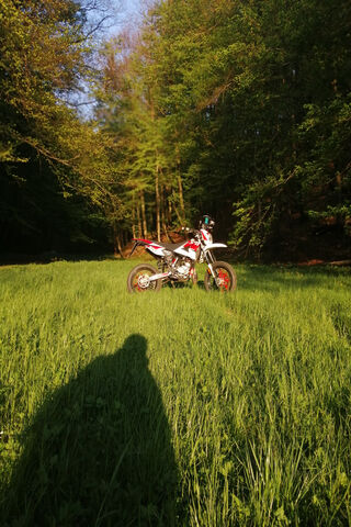 Adventure Awaits: The Cpi 50ccm in Nature 🌲🏍️
