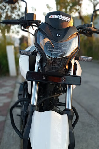 Hunk 160R: The Beast Awaits 🏍️🔥