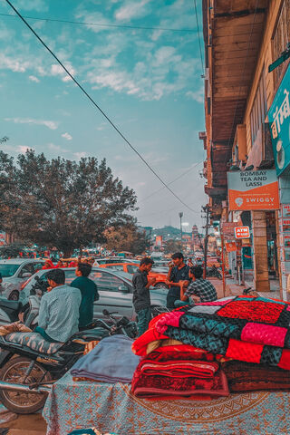 Vibrant Streets of Jodhpur: A Colorful Encounter 🌈
