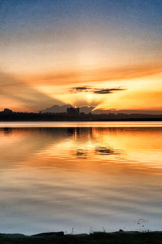 Serenity at Dusk: A Manzara to Remember 🌅✨