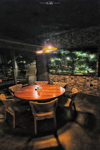 Serene Gatherings: A Cozy Retreat 🌿✨