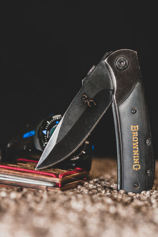 Browning: The Edge of Precision 🔪✨