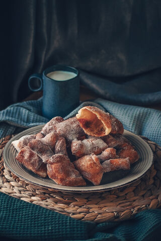 Morning Delights: A Sweet Start to the Day! ☕🥐
