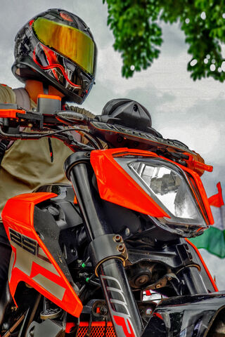 Duke 250: The Thrill of the Ride 🏍️🔥