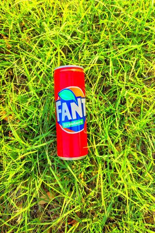 Refreshing Strawberry Bliss in a Can! 🍓🥤