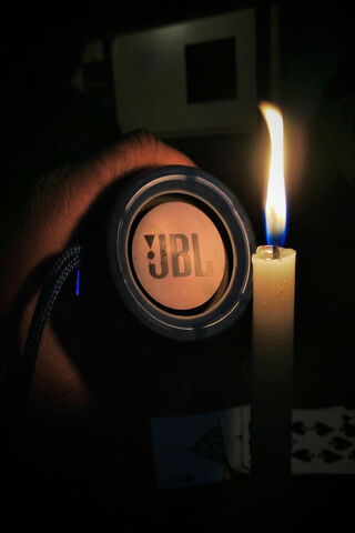 JBL: Sound in the Shadows 🎧🕯️