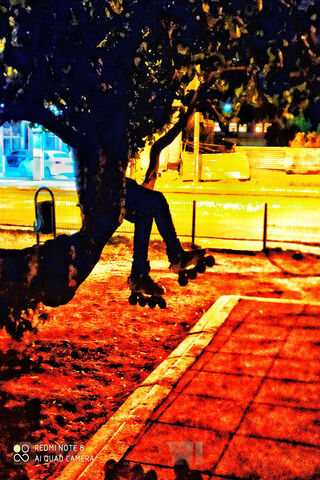 Paten: A Nighttime Roller Adventure 🌙🛼