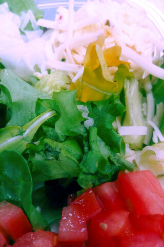 Fresh and Crunchy Delight 🥗