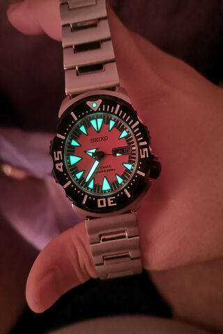 Seiko Monster Diver: The Ultimate Underwater Companion! 🌊🕒