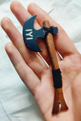 Turgut Axe Keychain: A Unique Blend of Style and Functionality! 🪓✨