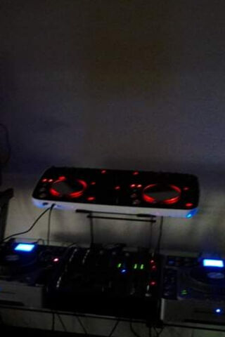 Groove Station: The Heart of DJing 🎶