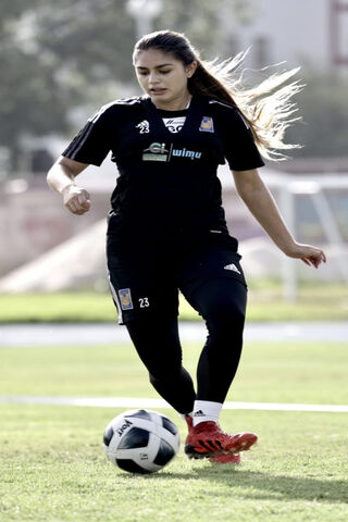 Jaja Gutiérrez: Rising Star of Women's Soccer ⚽✨