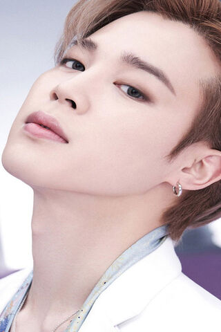 Jimin: The Charismatic Star 🌟