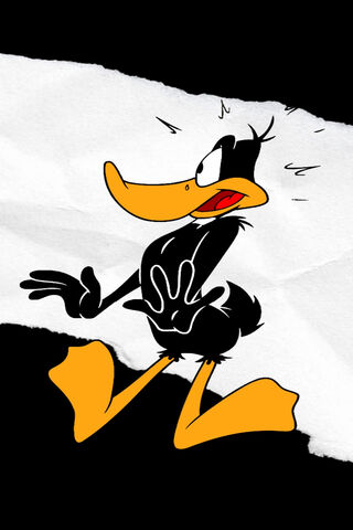 Daffy Duck's Hilarious Panic! 🦆😂