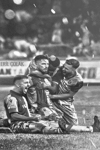 Celebration of Triumph: JSE SOSA and Trabzonspor's Glory! 🎉⚽