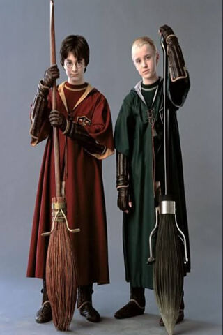 Broomstick Showdown: Po..