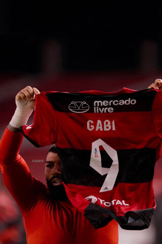 Gabi's Glory: A Flamengo Legend in Action! ⚽️🔥