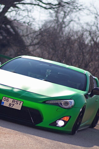 Rev Up Your Style with the Toyota GT86! 🚗💨