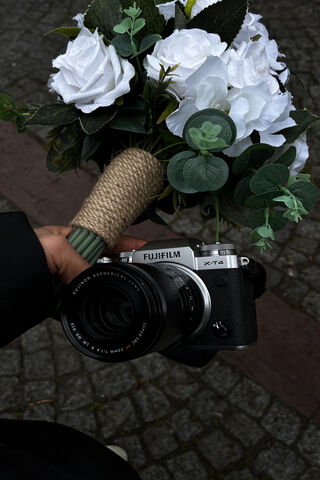 Capturing Moments: The Fujifilm X-T4 in Action 📸🌸