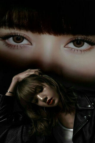 Mystical Gaze: The Allure of Lisa