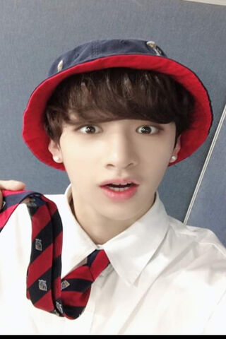 BangChan's Playful Charm 🎩✨