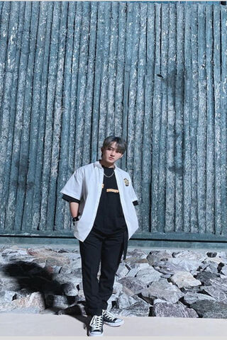 ChangBin: The Charismatic Trendsetter 🌟