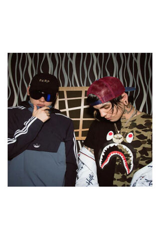 Urban Vibes: The C-R-O Connection 🎤✨