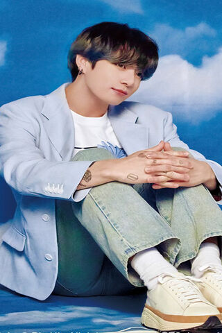 Dreamy Vibes with JungKook 🌈✨