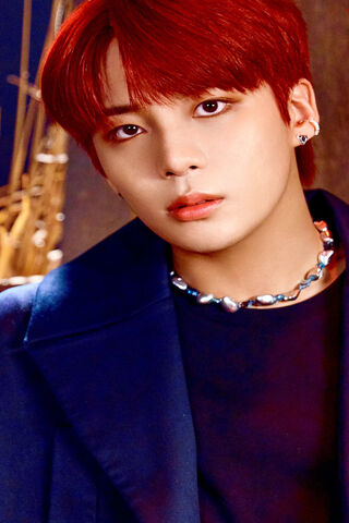 Jongho: The Charismatic Star 🌟