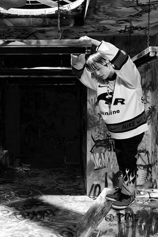 YangYang: The Urban Explorer 🌆