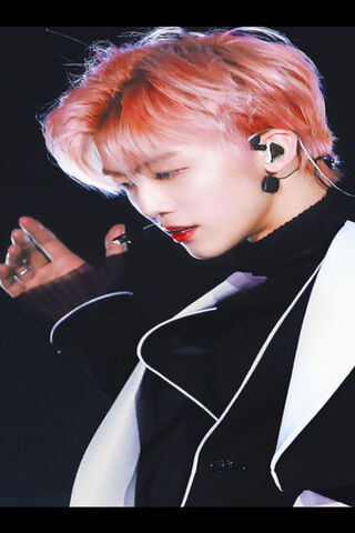 Jaemin: The Rising Star Shining Bright 🌟