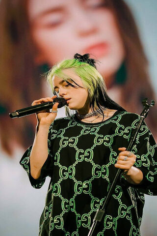 Billie Eilish: A Voice of a Generation 🎤✨