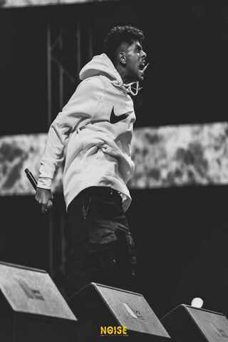 Afroto: The Energy of the Stage 🎤🔥