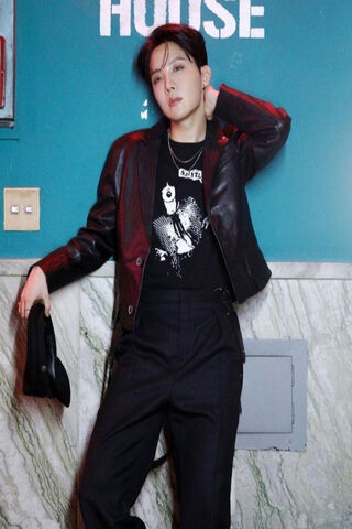 J-Hope's Stylish Vibe 🌟