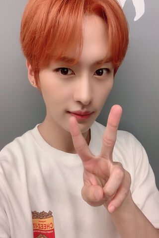 Lee Know's Charming Vibe ✌️✨