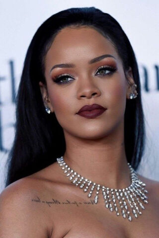 Rihanna: A Glamorous Icon