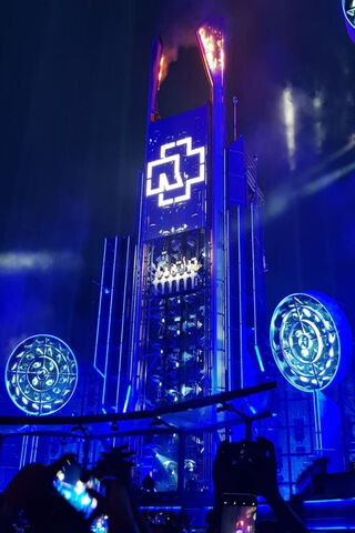 Rammstein's Fiery Spectacle: A Night to Remember! 🔥🎶