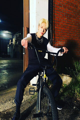 Yuta's Urban Adventure 🚴 ️✨