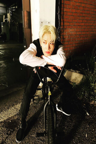 Yuta's Urban Adventure 🚴 ️✨