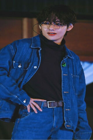 V's Charismatic Stage P..