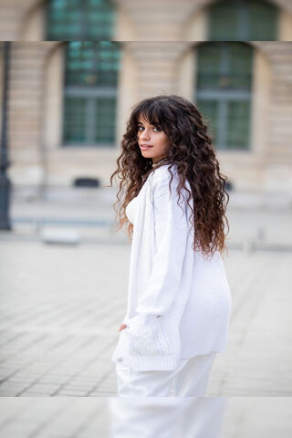 Chic Elegance: Camila's Parisian Vibe 🌟