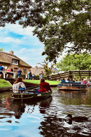 Giethoorn Canal