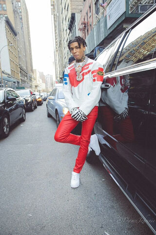 Urban Vibes: NLE Choppa in the City 🌆🎤