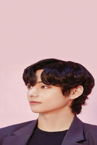 V's Charismatic Charm ✨